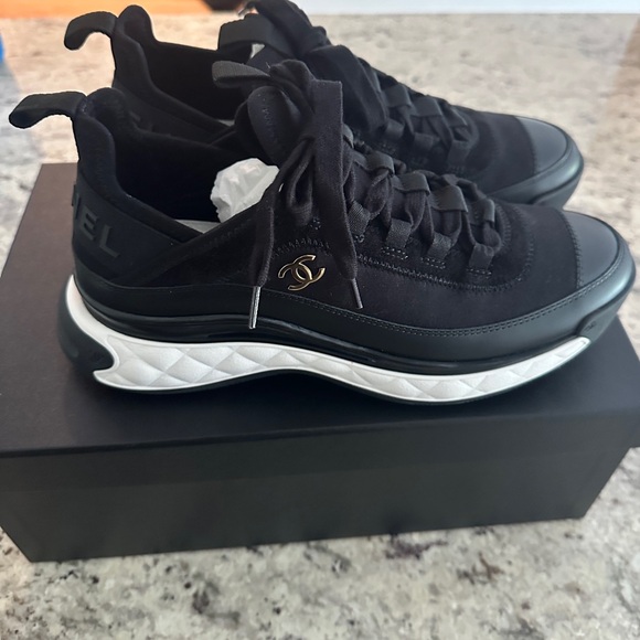 CHANEL 2022 - Picture 1 of 7